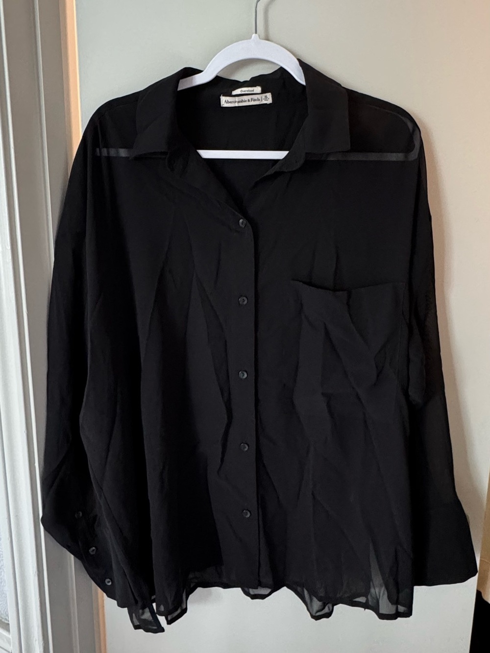 Abercrombie & Fitch 		
Women's
Long-Sleeve Sheer Button-Up Shirt
